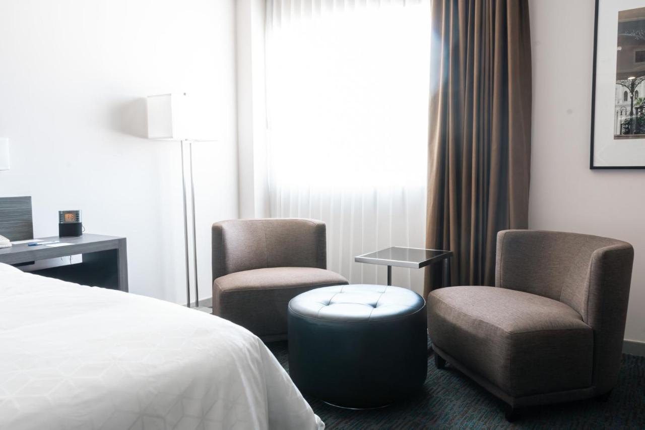 Holiday Inn Express Hotel & Suites Hermosillo By Ihg Exterior foto