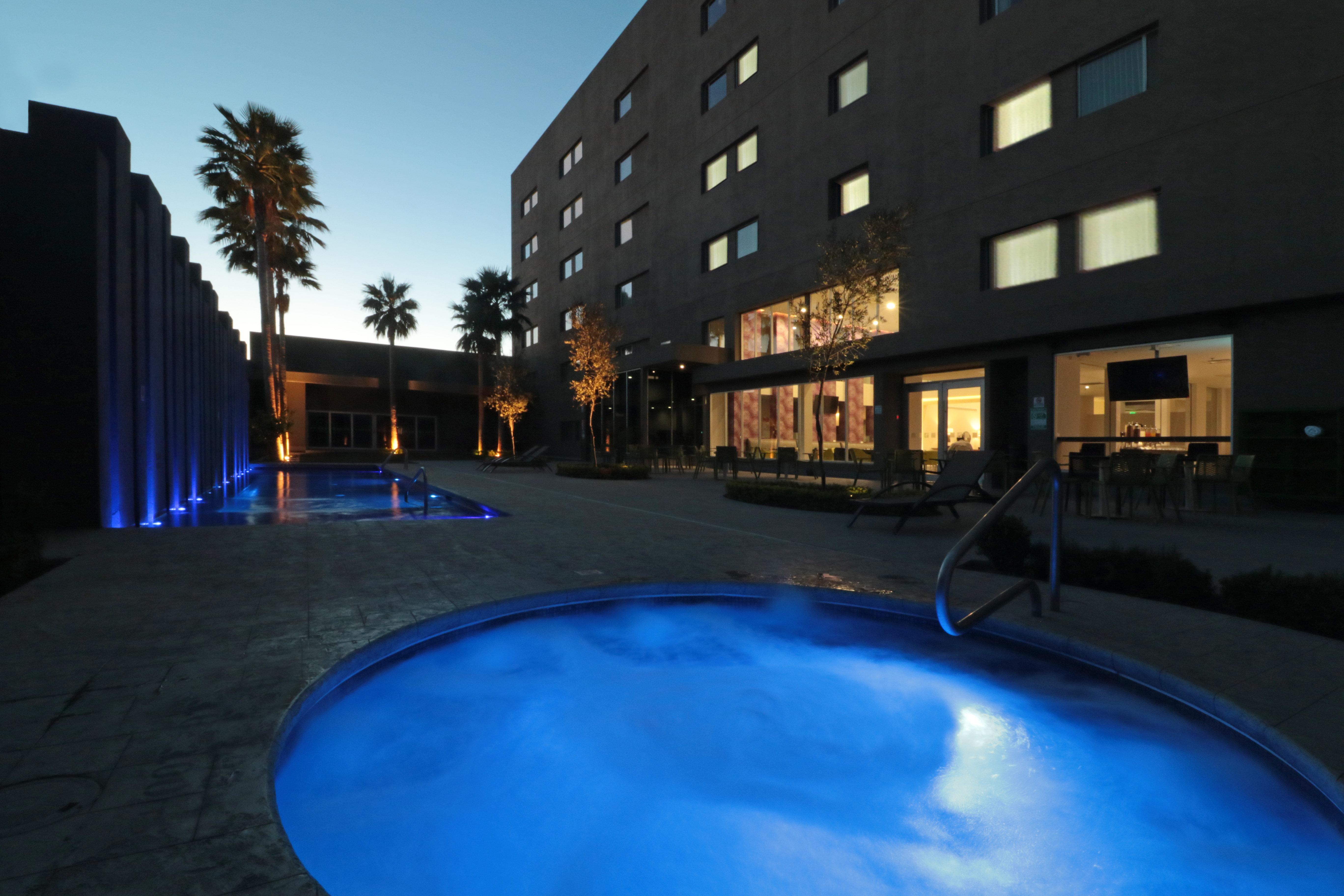 Holiday Inn Express Hotel & Suites Hermosillo By Ihg Exterior foto