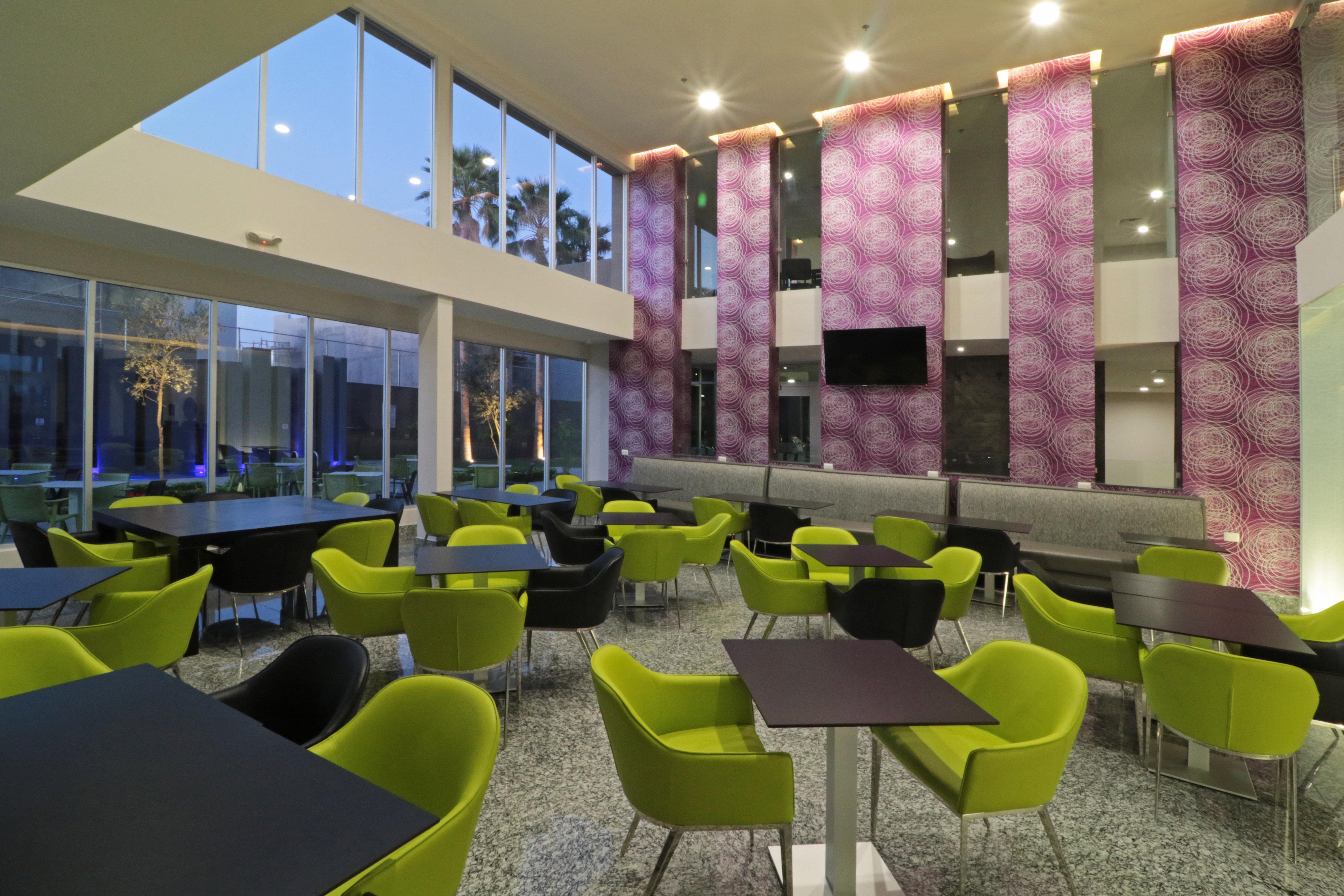 Holiday Inn Express Hotel & Suites Hermosillo By Ihg Exterior foto