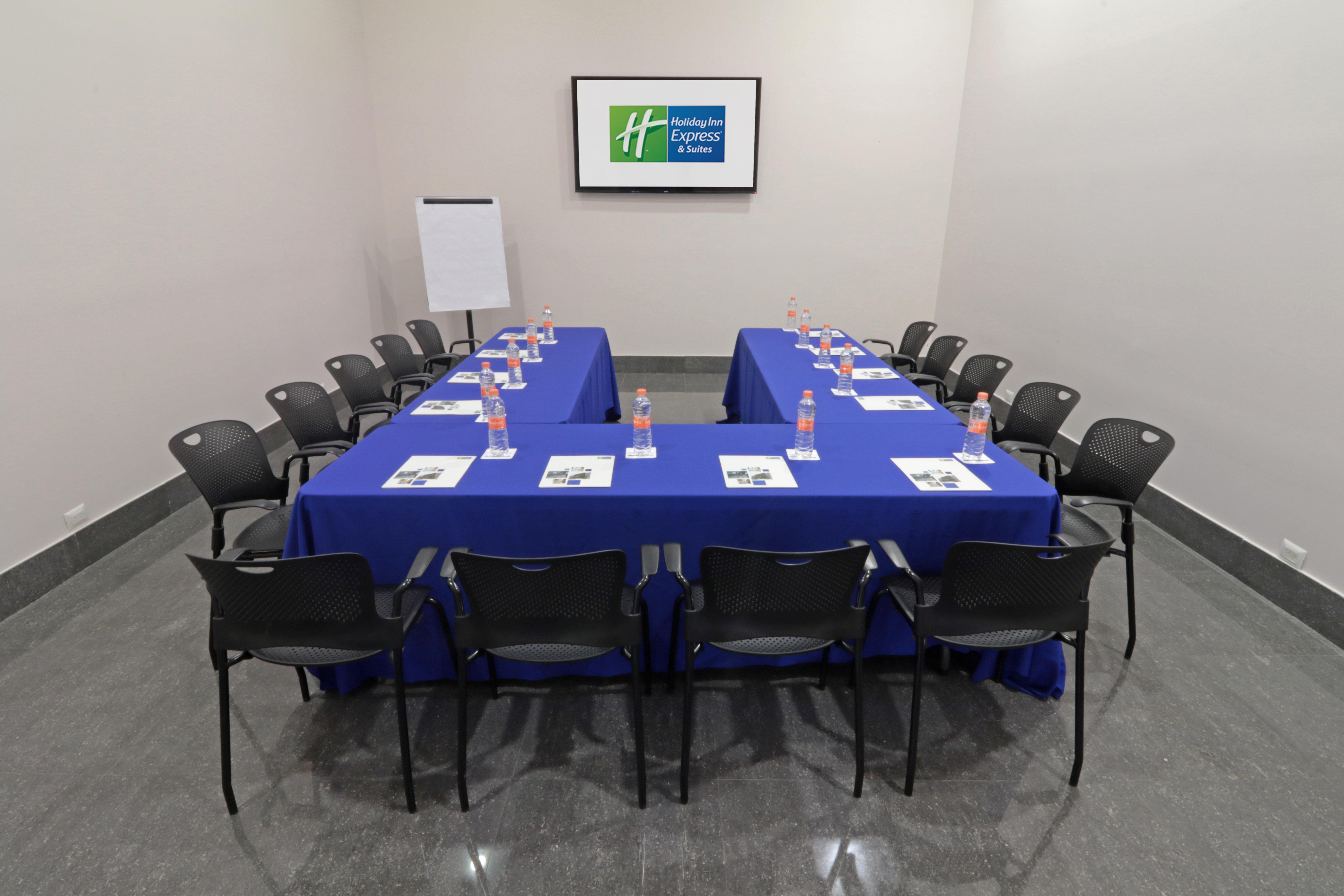 Holiday Inn Express Hotel & Suites Hermosillo By Ihg Exterior foto